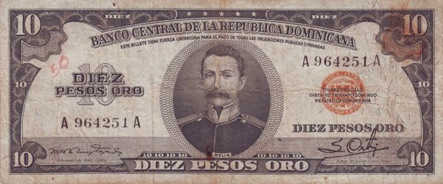 Front of Dominican Republic p69a: 10 Pesos Oro from 1952